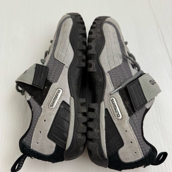 Shimano cycling shoes in Gray and Black - Picture 7 of 9